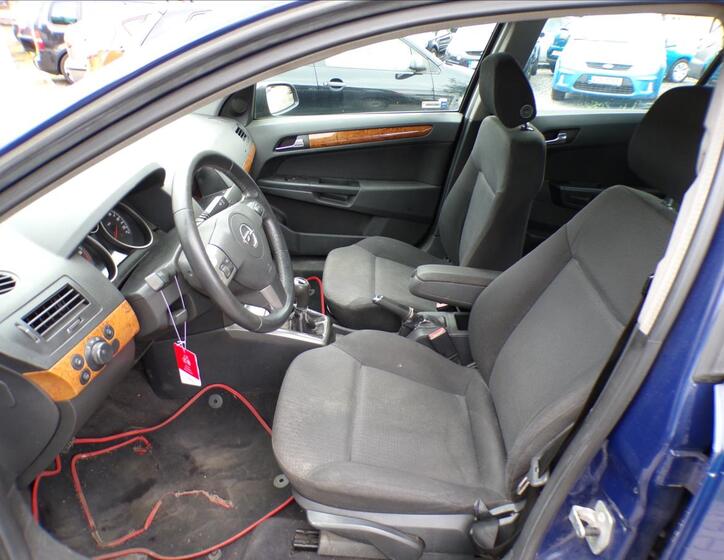 Opel Astra 13