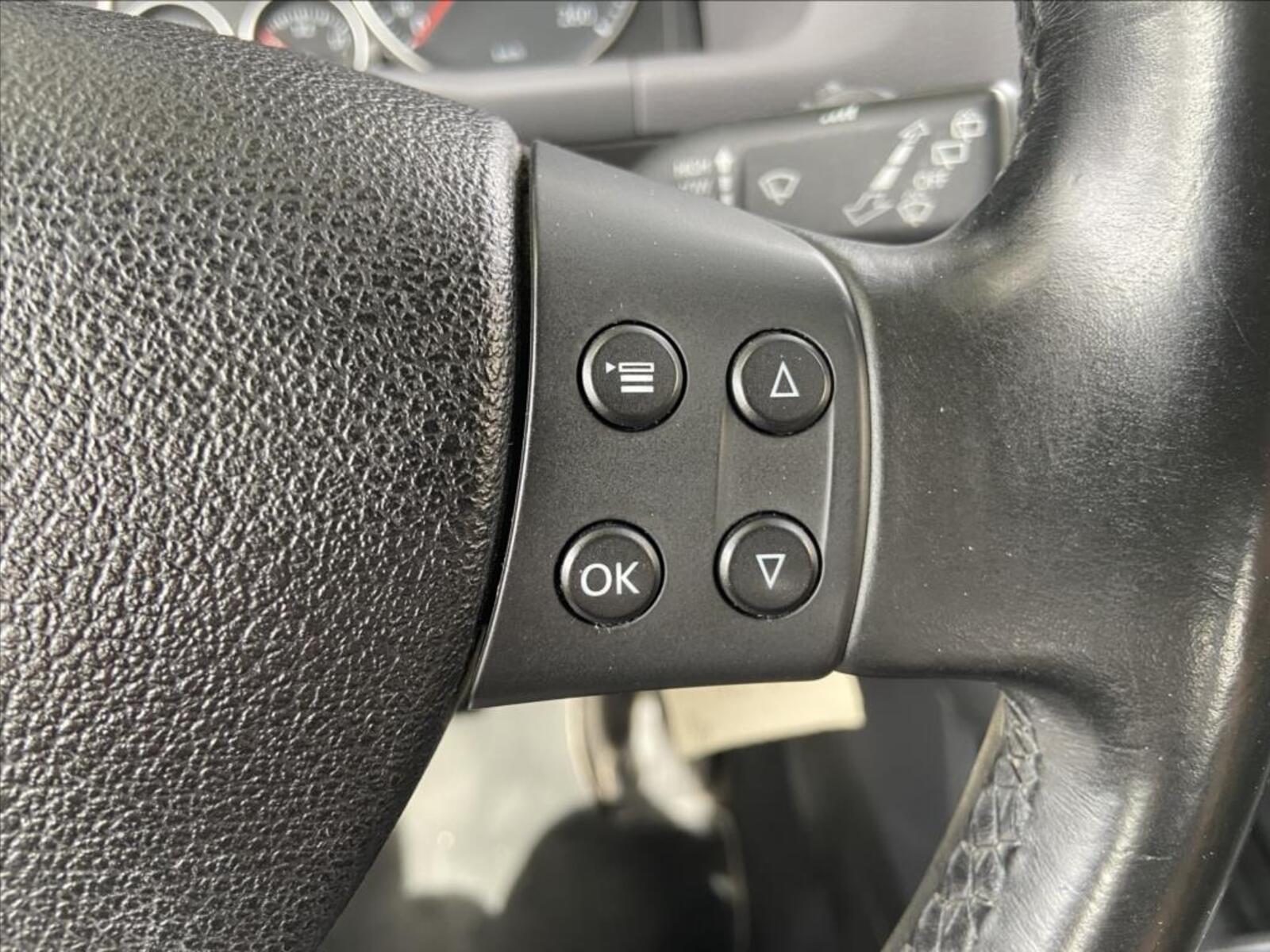 Volkswagen Touran 20