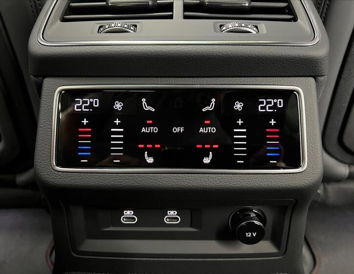 Audi RS 6 32