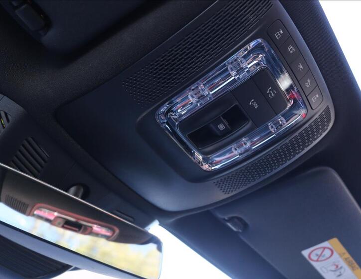 Mercedes-Benz GLB 57