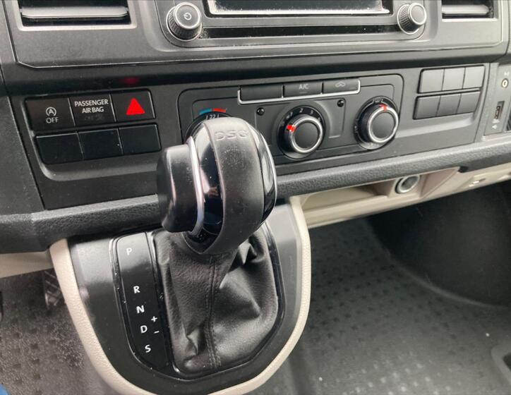 Volkswagen Transporter 27