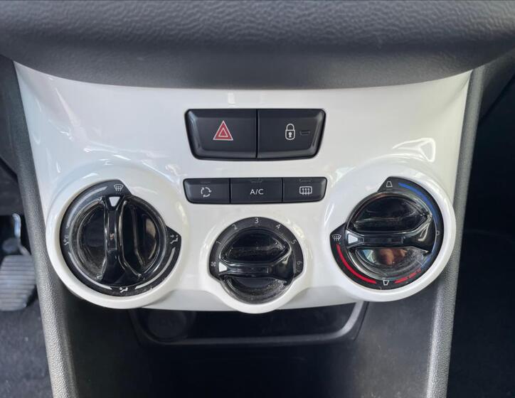 Peugeot 208 17