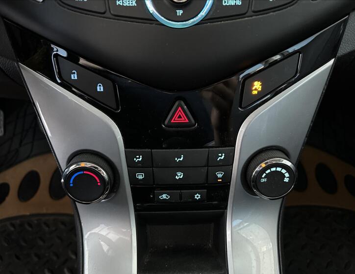 Chevrolet Cruze 13