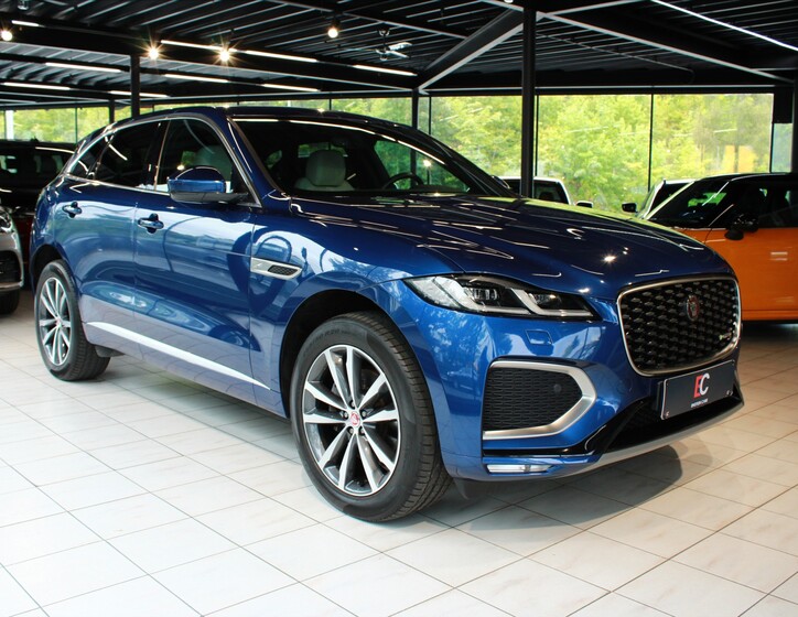 Jaguar F-Pace 1