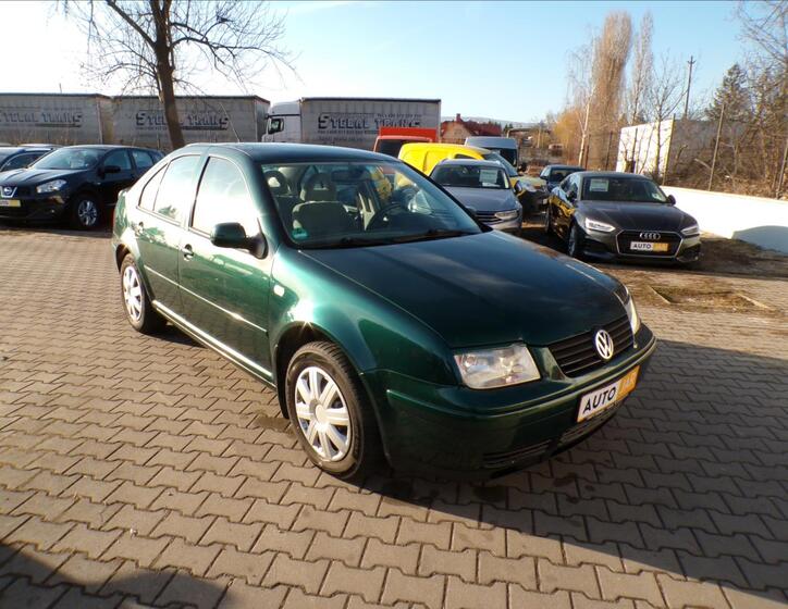 Volkswagen Bora 1