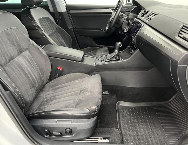 Škoda Superb 24
