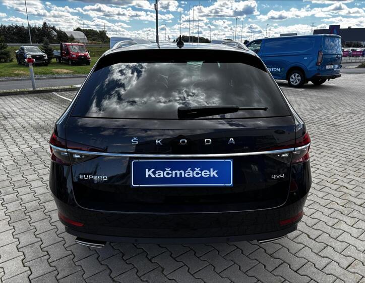 Škoda Superb 4