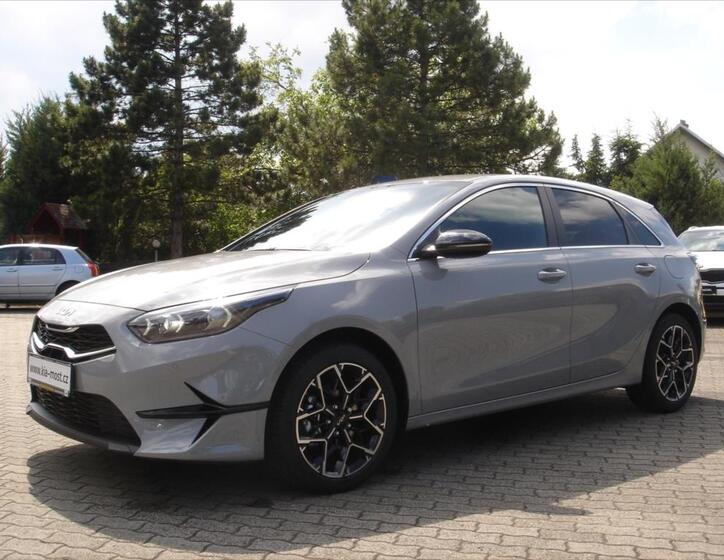 KIA Ceed 5