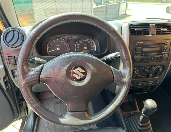Suzuki Jimny 12