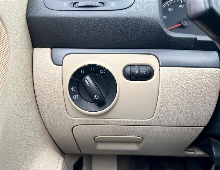 Volkswagen EOS 30