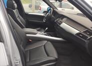BMW X5 8