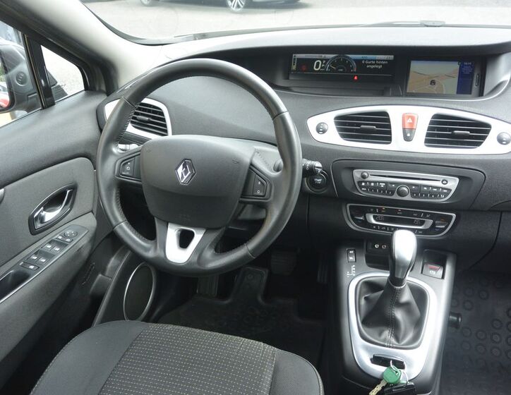 Renault Scénic 12