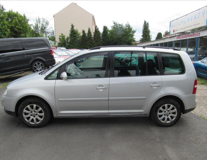 Volkswagen Touran 7