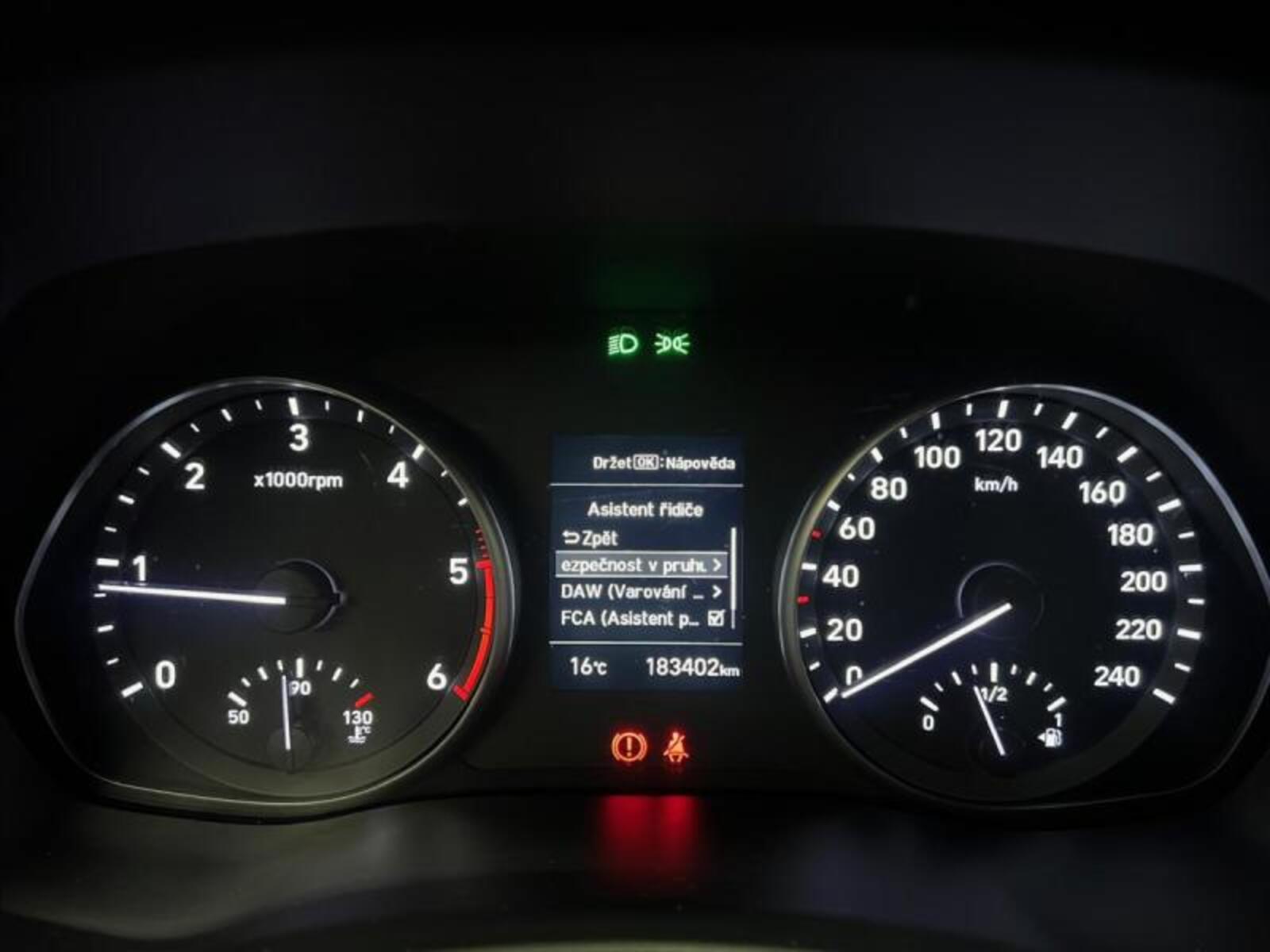 Hyundai i30 16