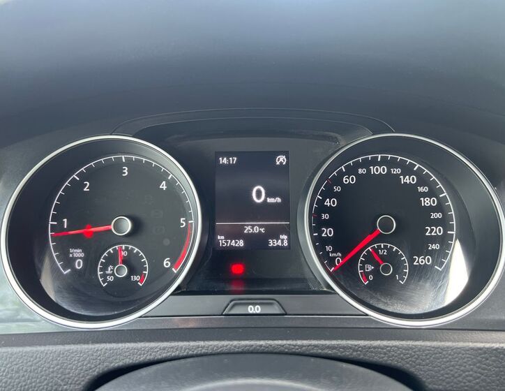 Volkswagen Golf 9