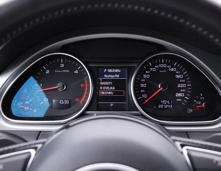 Audi Q7 23