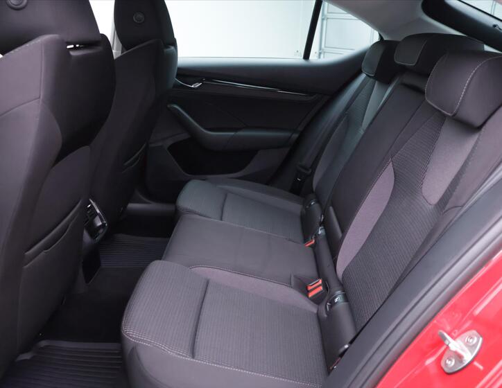 Škoda Octavia 16