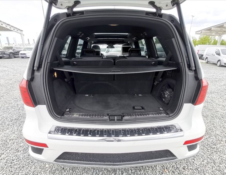 Mercedes-Benz GL 32