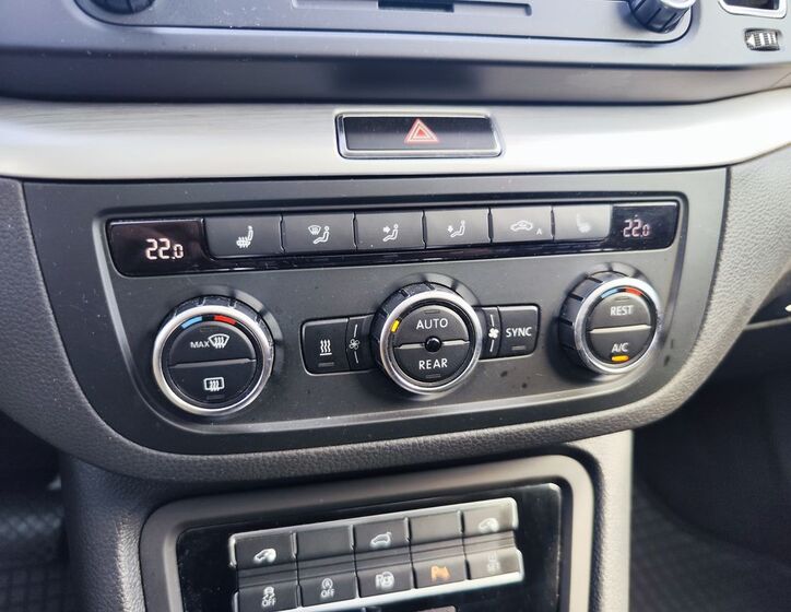 Volkswagen Sharan 23