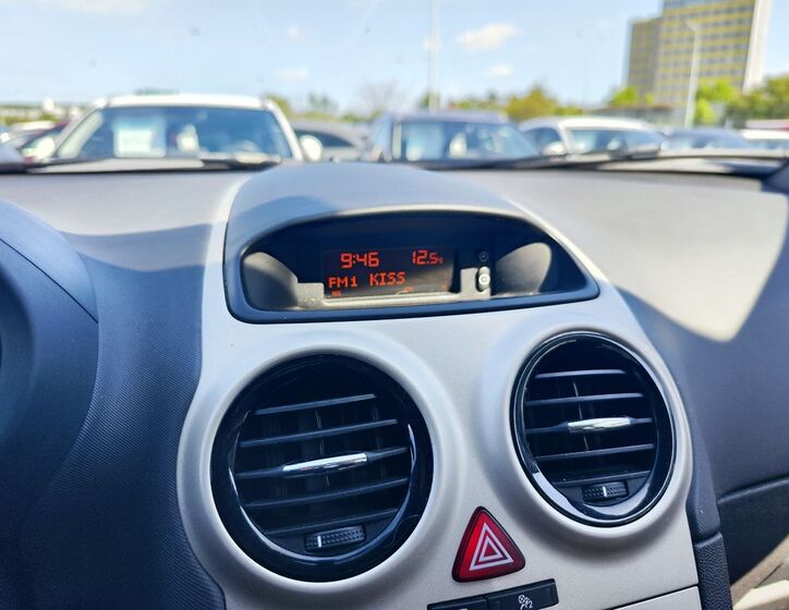 Opel Corsa 14