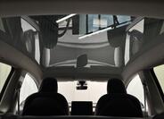 Tesla Model Y 29