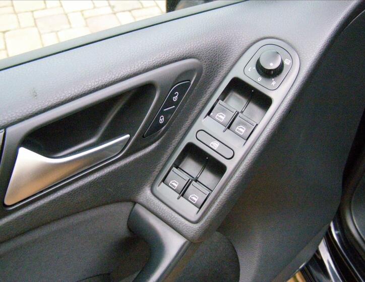 Volkswagen Golf 14