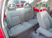 Volkswagen New Beetle 19