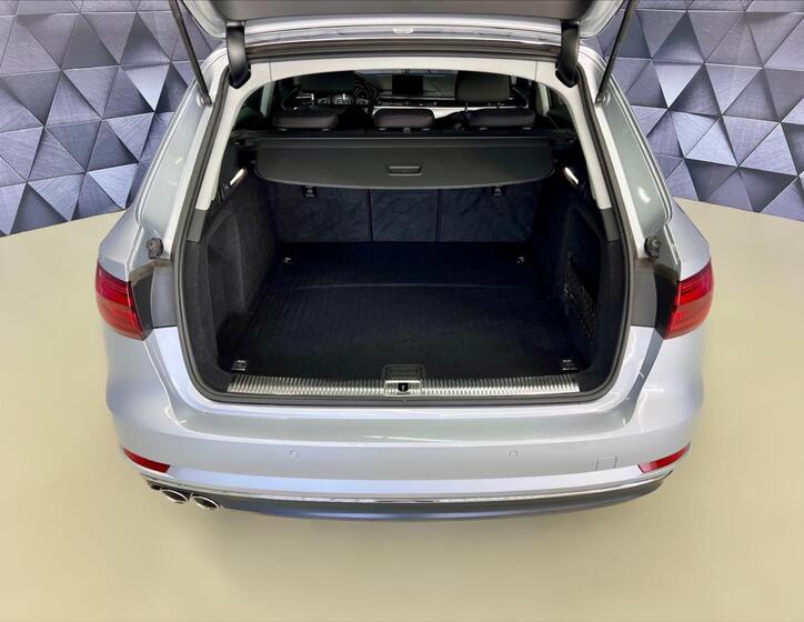 Audi A4 28