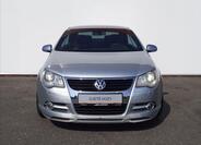 Volkswagen EOS 4