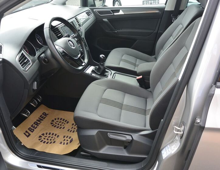 Volkswagen Golf Sportsvan 8
