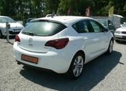 Opel Astra 6