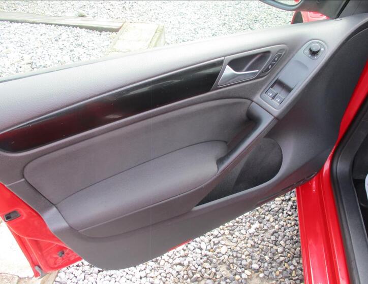 Volkswagen Golf 18