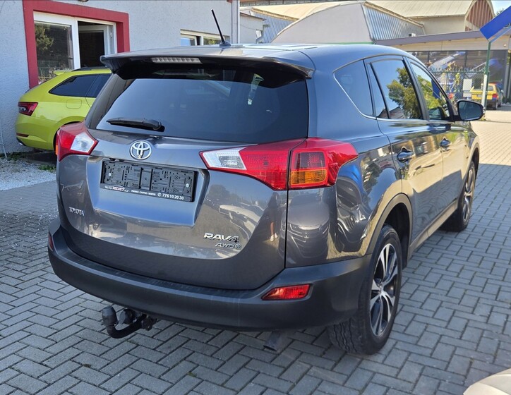 Toyota RAV4 3