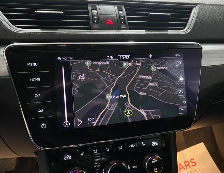 Škoda Superb 12