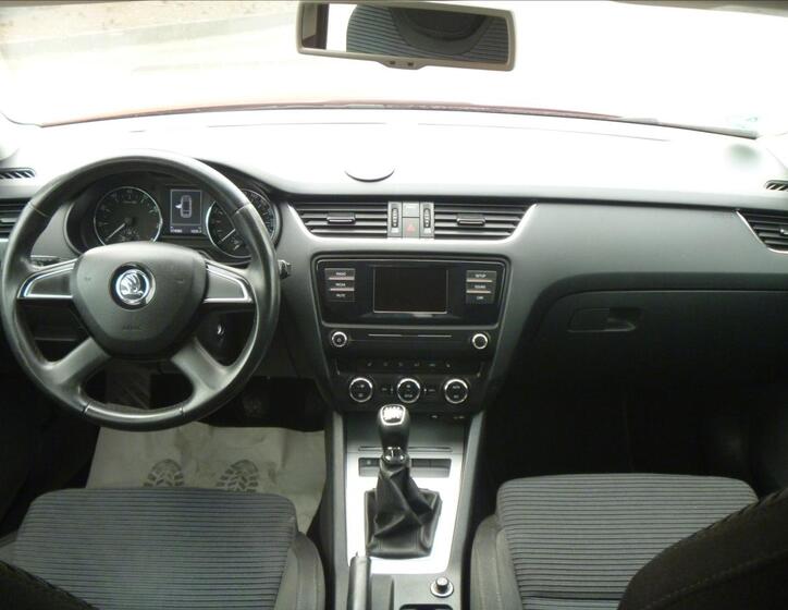 Škoda Octavia 14