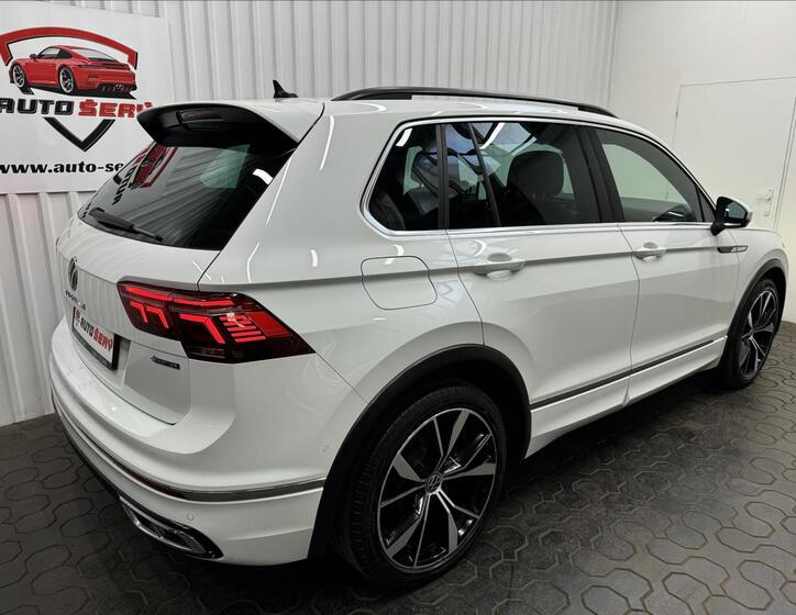 Volkswagen Tiguan 8