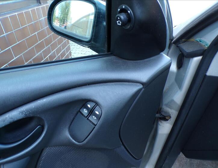Ford Focus 11