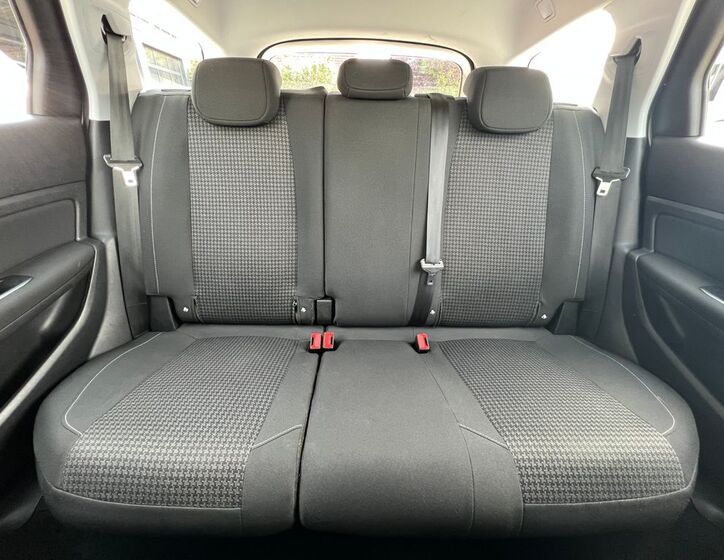 Peugeot 308 7