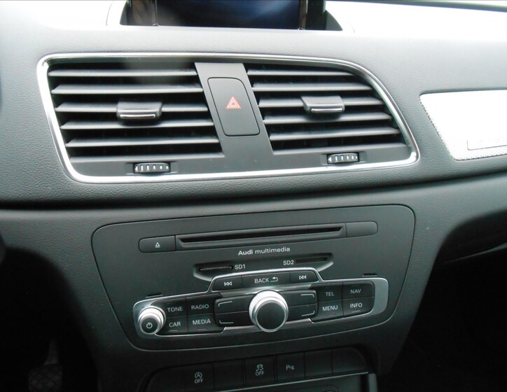 Audi Q3 13