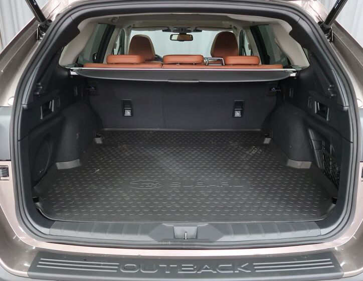 Subaru Outback 8