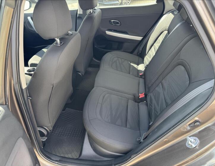 KIA Ceed 10