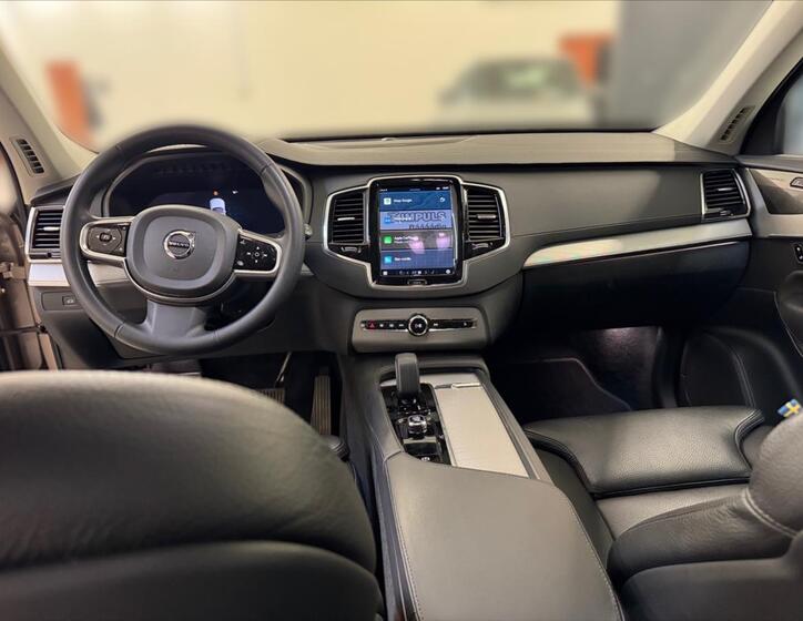 Volvo XC90 10