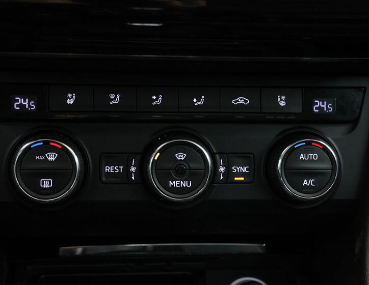Škoda Superb 25