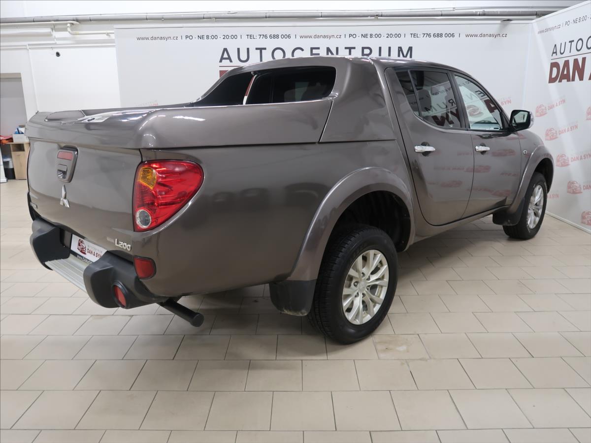 Mitsubishi L200