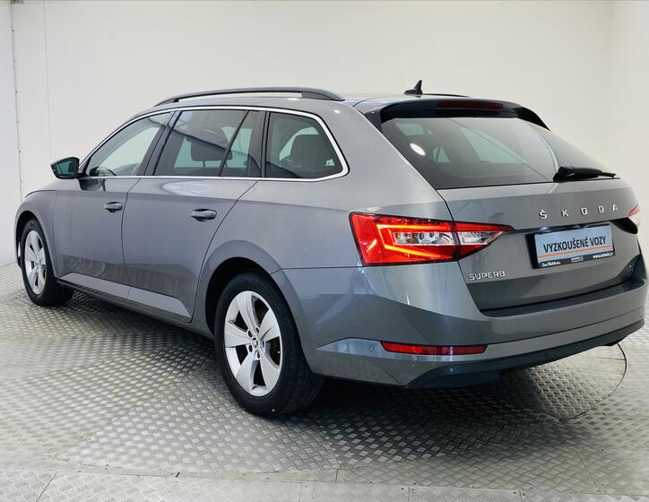 Škoda Superb 25