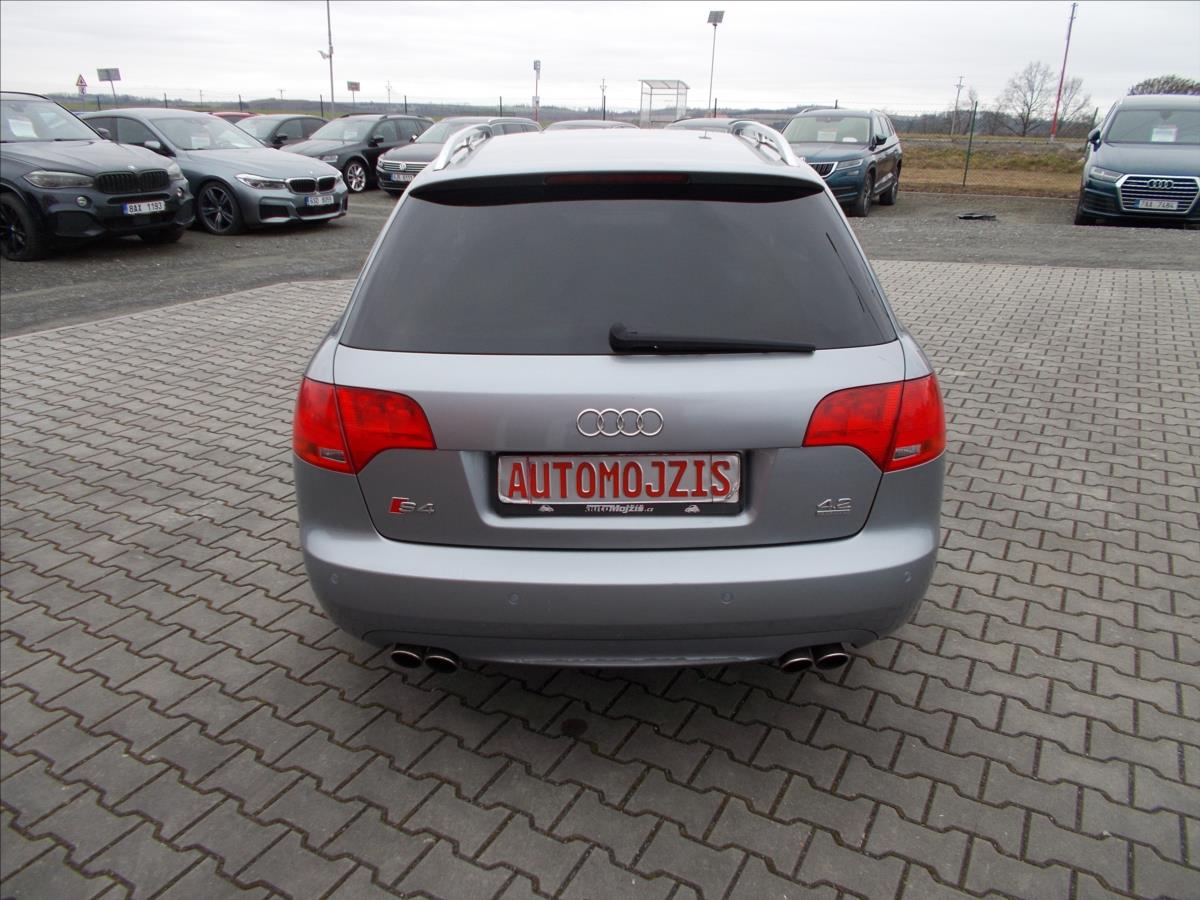 Audi S4