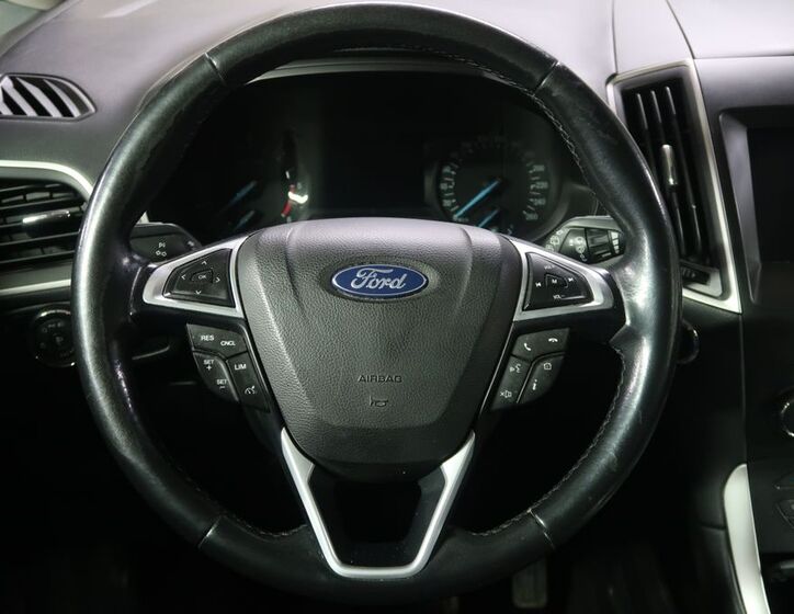 Ford S-MAX 14