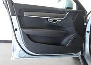 Volvo V90 25