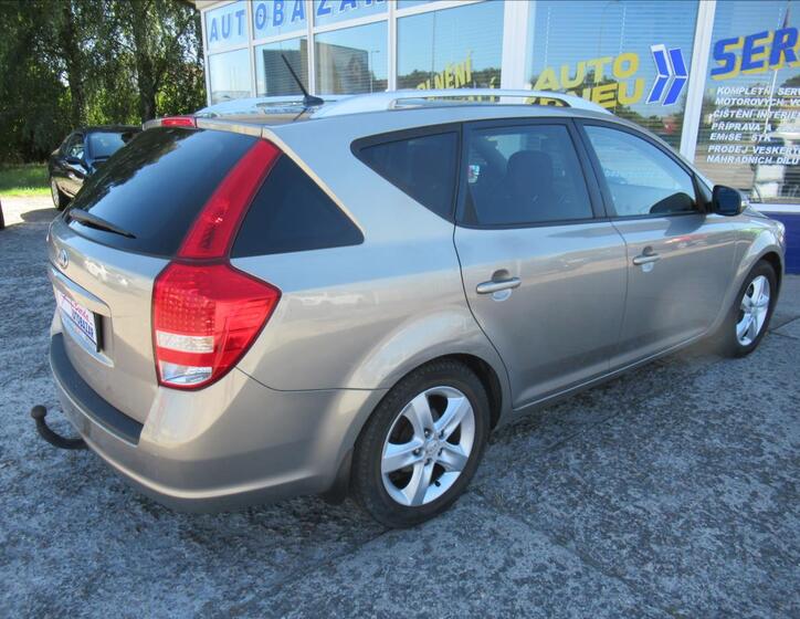 KIA Ceed 4