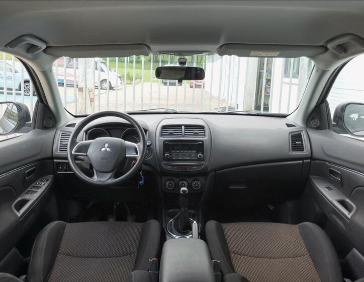 Mitsubishi ASX 8